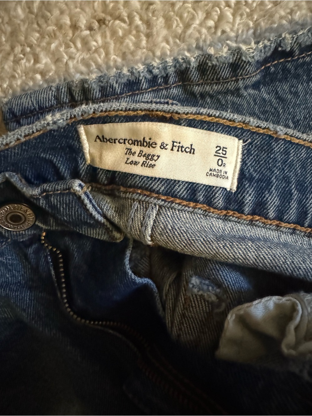 Abercrombie baggy low rise 25 NWOT - Picture 4 of 5